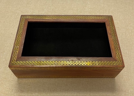 8" x 4" Box w/ Brass Filagree