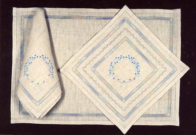 A Laurel Wreath For Linens