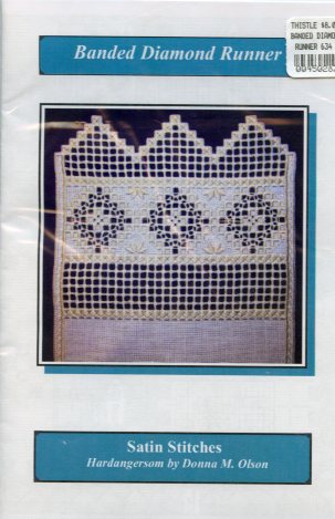 Banded Diamond Runner