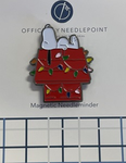 Christmas Snoopy Doghouse Needleminder