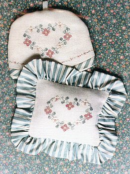 Floral Heart Cup Cozy / Mini Pillow