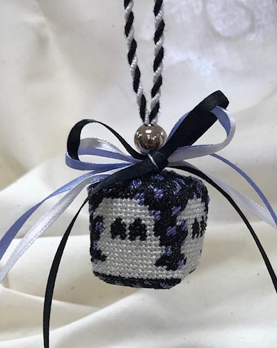 Mini Ghost Cube