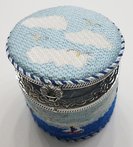 Seaside Hinged Box