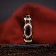 Old Tibetan DZI Bead - One eye