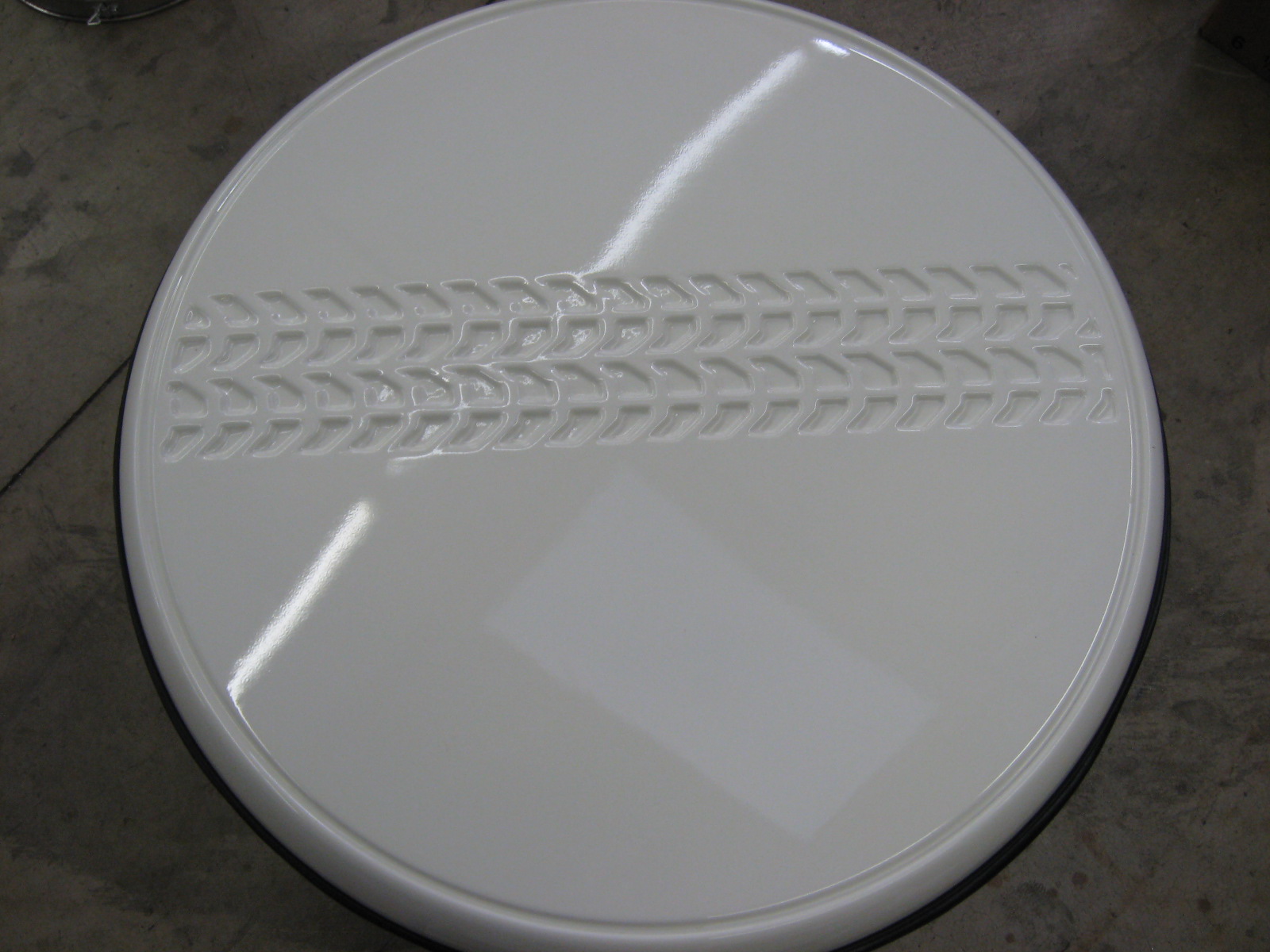 FJ Cruiser Painted Plastic Tire Cover Tire Tread Design