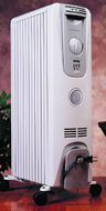 DeLonghi HM25T Oil-Filled Radiator Heater - click to enlarge