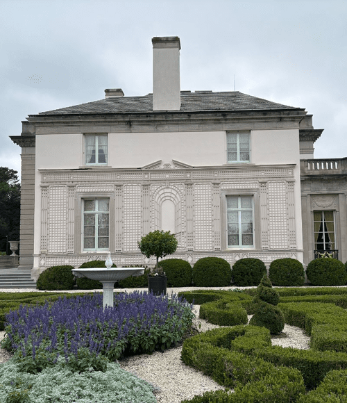 A Visit to Nemours Estate