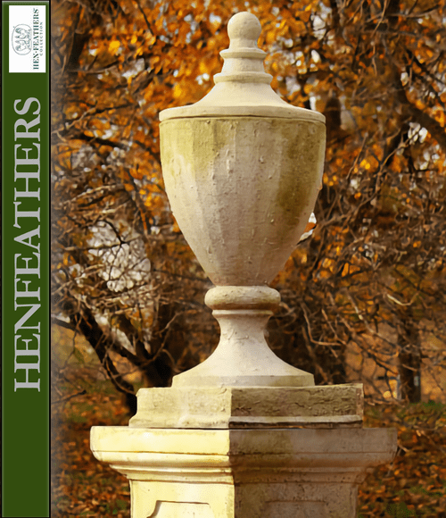 Straton Manor Finial Planter