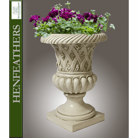 Uffizi Weave Urn Planter {USA}n