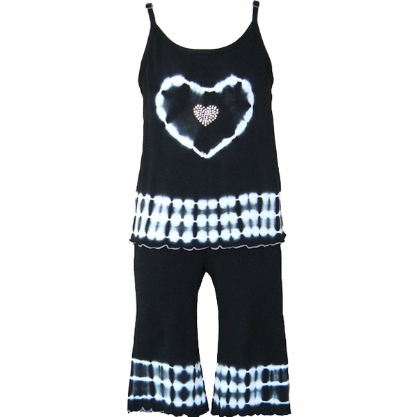 Black and White Two Piece Capri Pants Outfit with Crystal Heart