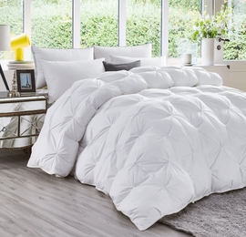 Luxurious All-Season Exquisite Pinch Pleat Design Goose Down Comforter Duvet,  750+ Fill Power, 100% Down-Proof Cotton Cover