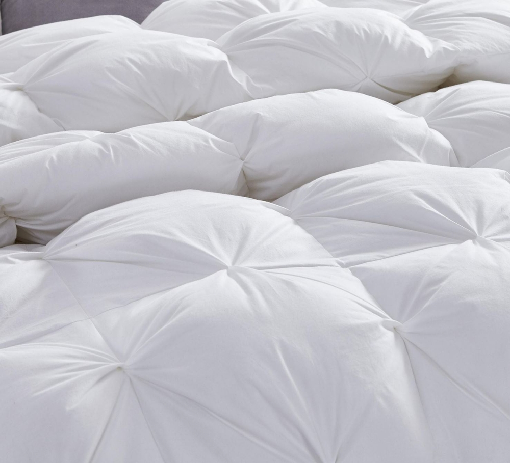 AllSeason Exquisite Pinch Pleat Design Goose Down Comforter Duvet