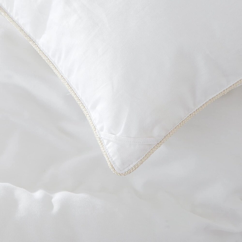 Luxurious Goose Down Alternative Comforter, All Year Comforter