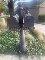 Federal Pointe Double Mailboxes and Post