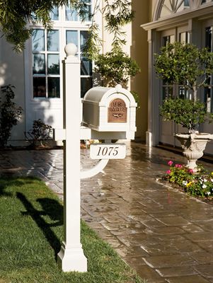 Keystone Original Eagle Mailbox and Deluxe Post