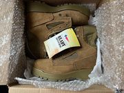 only 1 Pair left BELLEVILLE 551 ST size 3.5 Wide, HOT WEATHER STEEL TOE COMBAT BOOTS COYOTE BROWN only 1 Pair left BELLEVILLE 551 ST size 3.5 Wide, HOT WEATHER STEEL TOE COMBAT BOOTS COYOTE BROWN