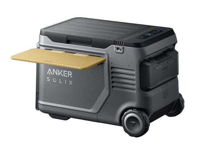 Anker Solix EverFrost 2 Powered Cooler 40L Roadtrip Kit