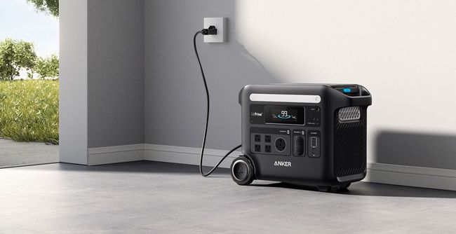 Anker SOLIX F2600 Portable Power Station with Home Backup Kit - 2560Wh -  2400W