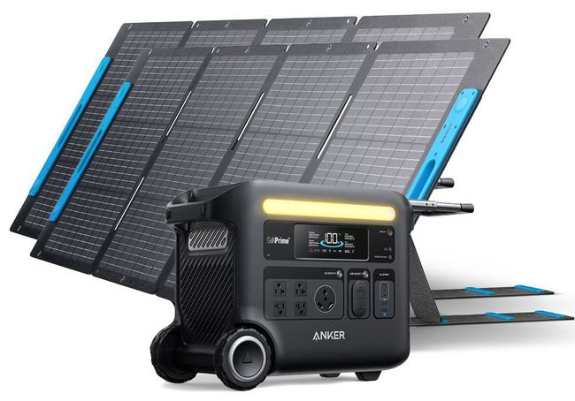 Anker SOLIX F2600 Portable Solar Generator with 2x 200W Anker Solar Panels  - 2560Wh - 2400W