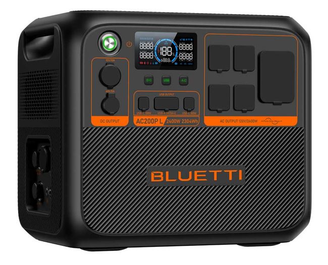 Bluetti AC200P L Portable Power Station - 2304Wh - 2400W
