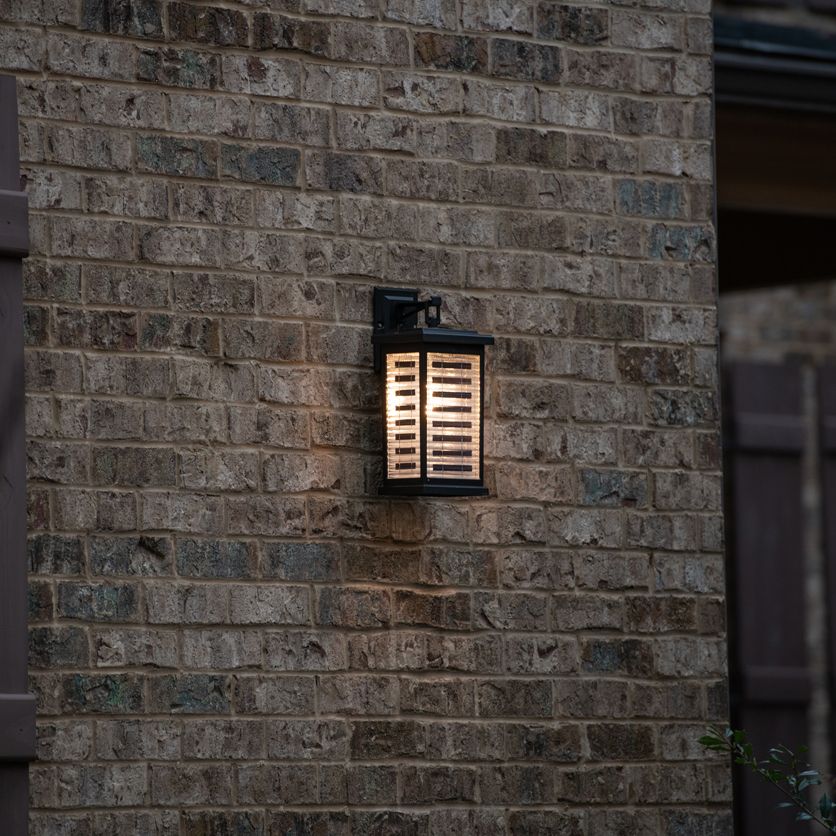 Gama Sonic Farmhouse Solar Wall Light