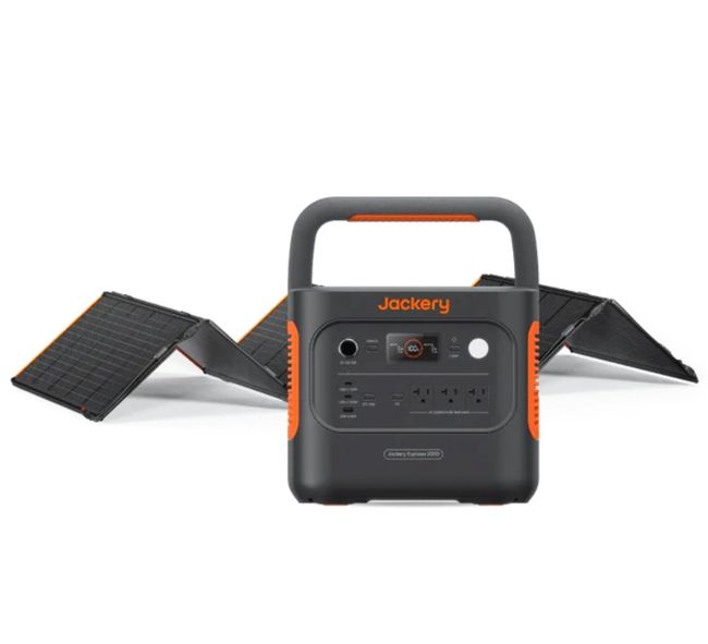Jackery Explorer 2000 v2 Generator Kit with SolarSaga 500X Solar Panel