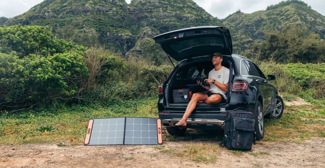 Jackery Explorer 1000 Plus Solar Generator - Includes 2x 100W Solar Panels