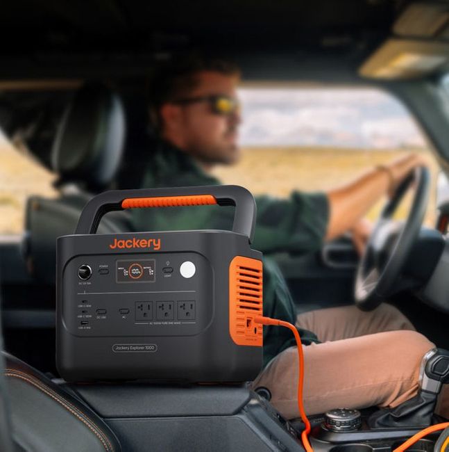 Jackery Explorer 1000 v2 Portable Power Station