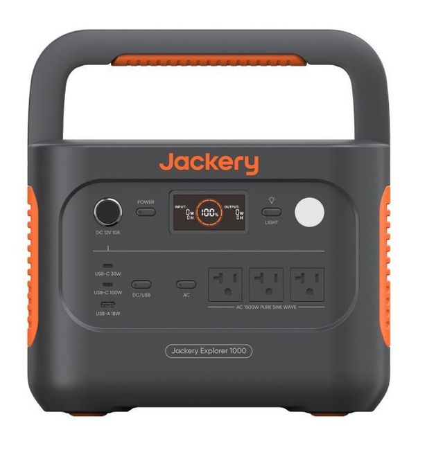 Jackery Explorer 1000 v2 Solar Generator with SolarSaga 200W Solar