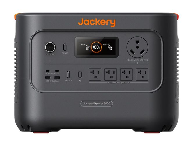 Jackery Explorer 3000 V2 Solar Generator - Includes 2x 200W Solar