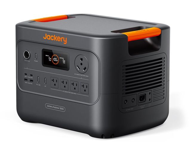 Jackery Explorer 3000 V2 Solar Generator - Includes 2x 200W Solar